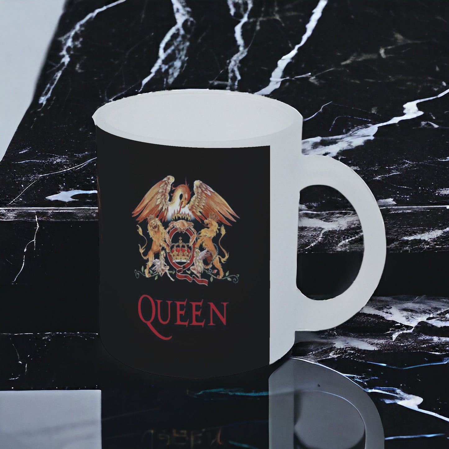 Taza Queen en vidrio Frosted