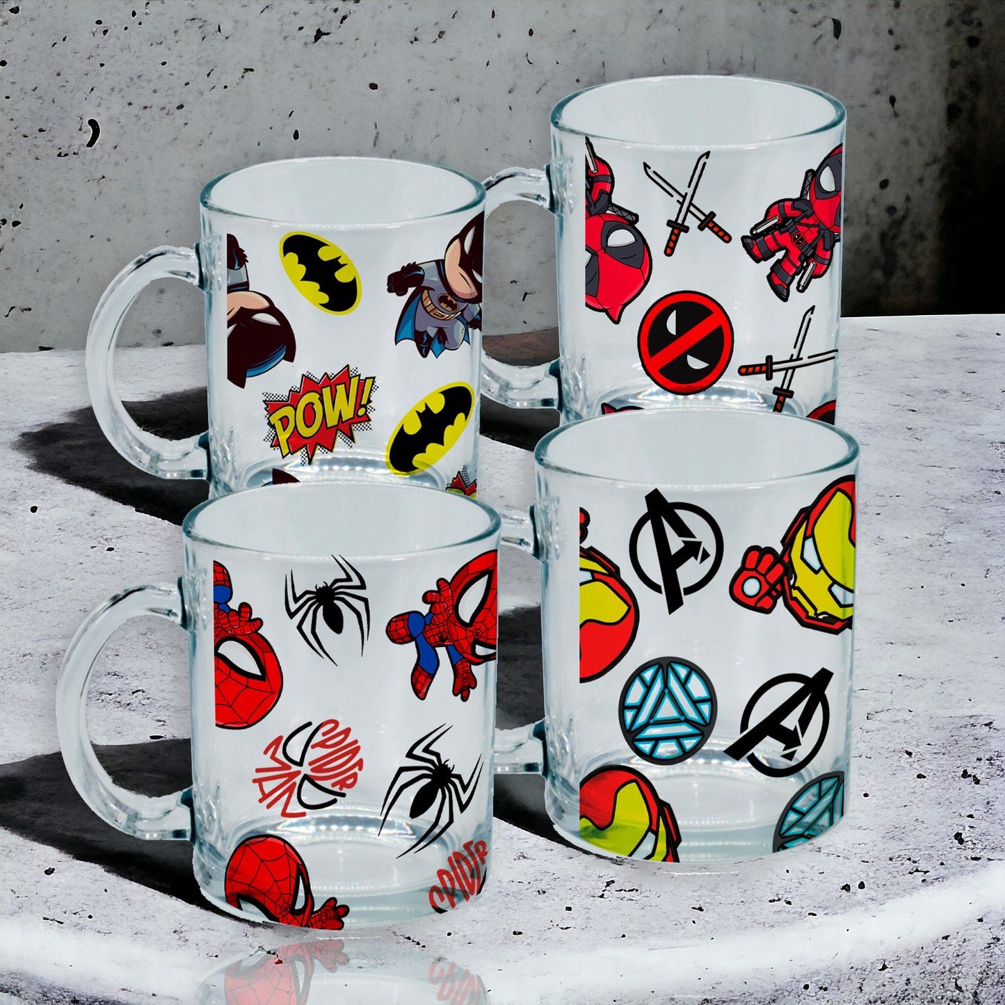 Superhéroes juego de 4 tazas transparentes